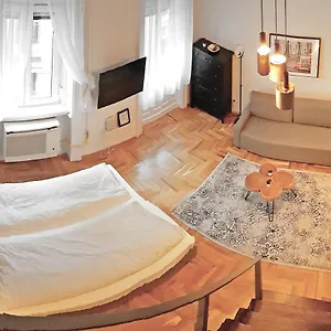  Apartamento Luxury New With Gallery At Dob Street Nearby Gozsdu Court Hungría